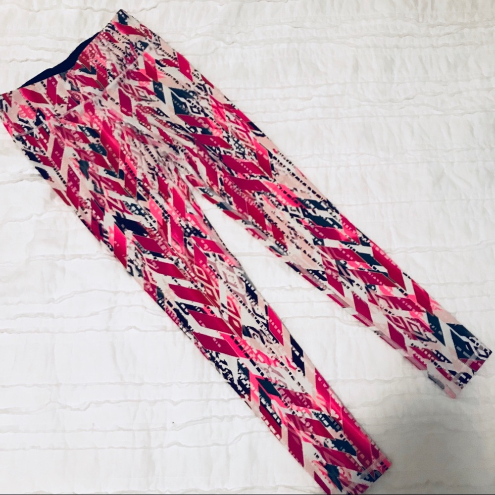 Victoria’s Secret Glow-in-the-Dark leggings - XS